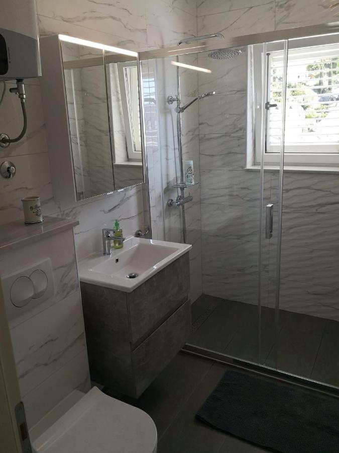 Two Bedroom Apartment With A Sea View & A Balcony Dubrovnik Buitenkant foto